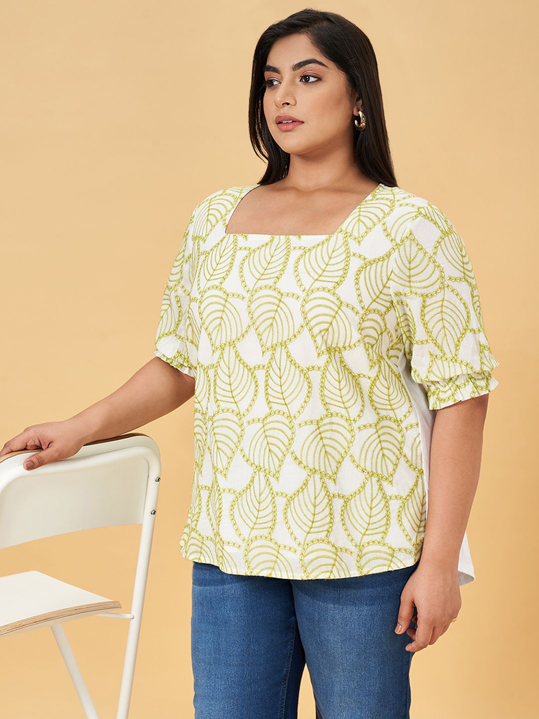 

Honey Curvytude by Pantaloons Geometric Self Design Cotton Top, Off white