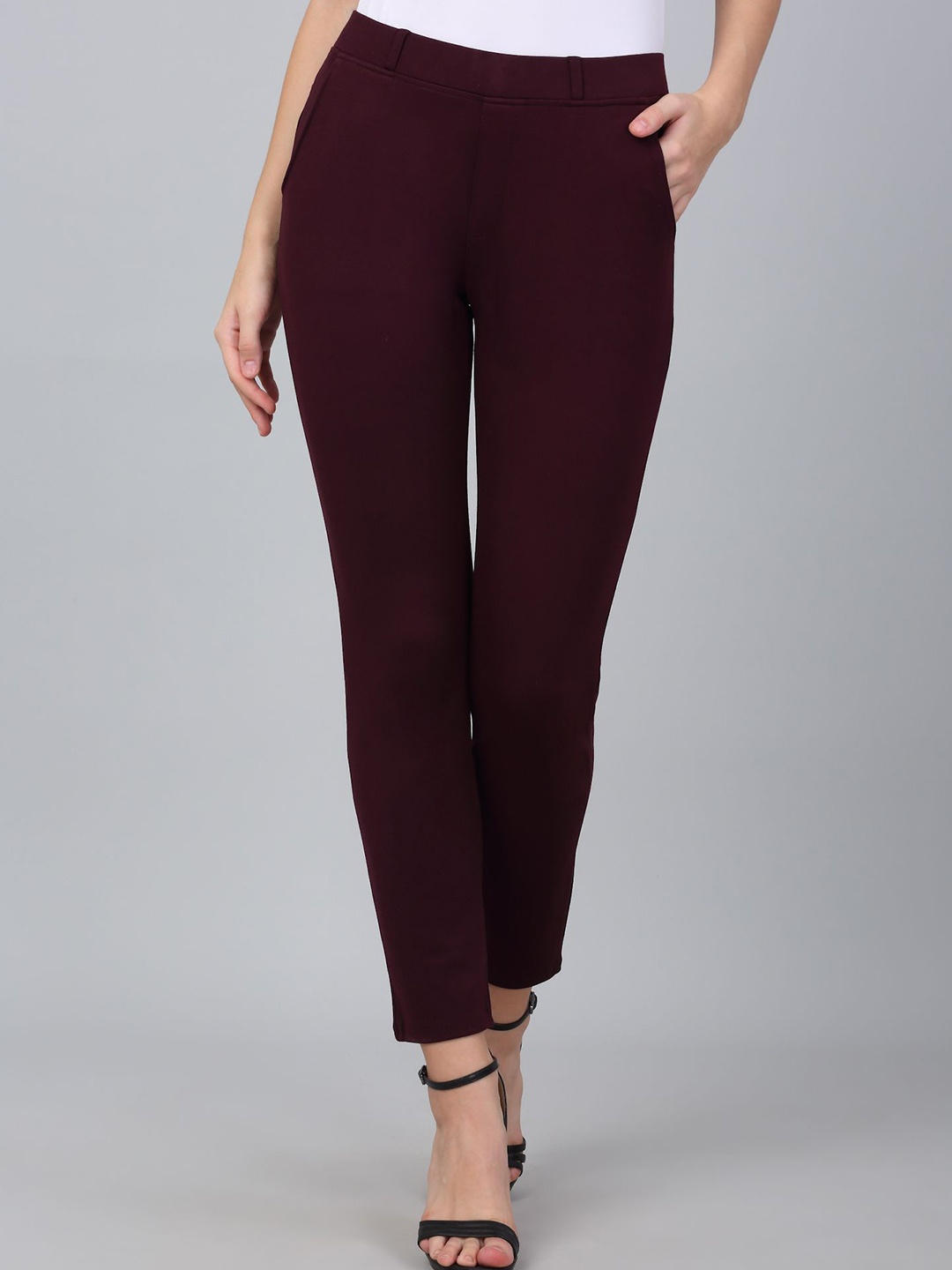 

Cantabil Women Regular Fit Cotton Jeggings, Maroon