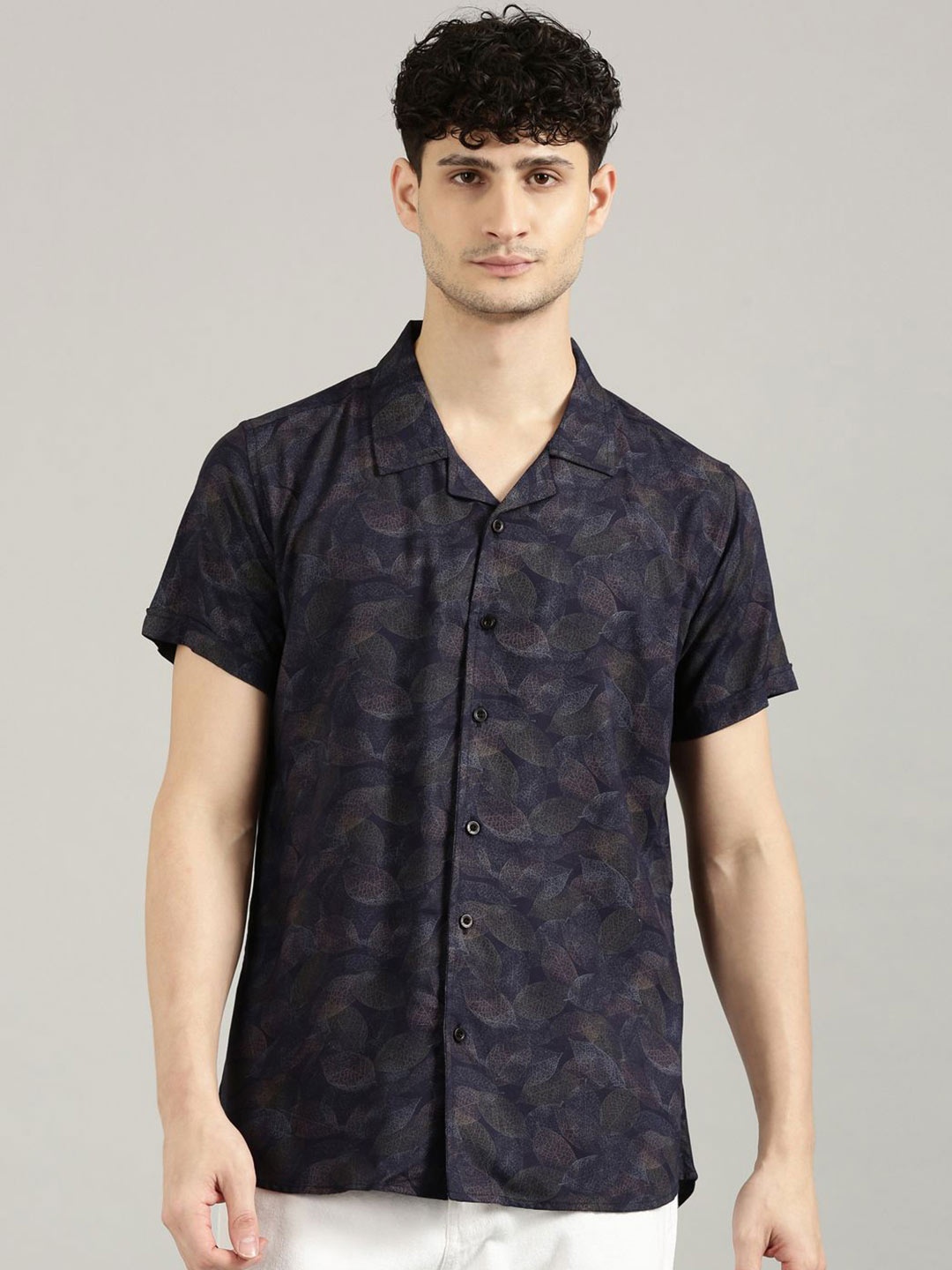 

Provogue Men Cuban Collar Floral Printed Casual Shirt, Black