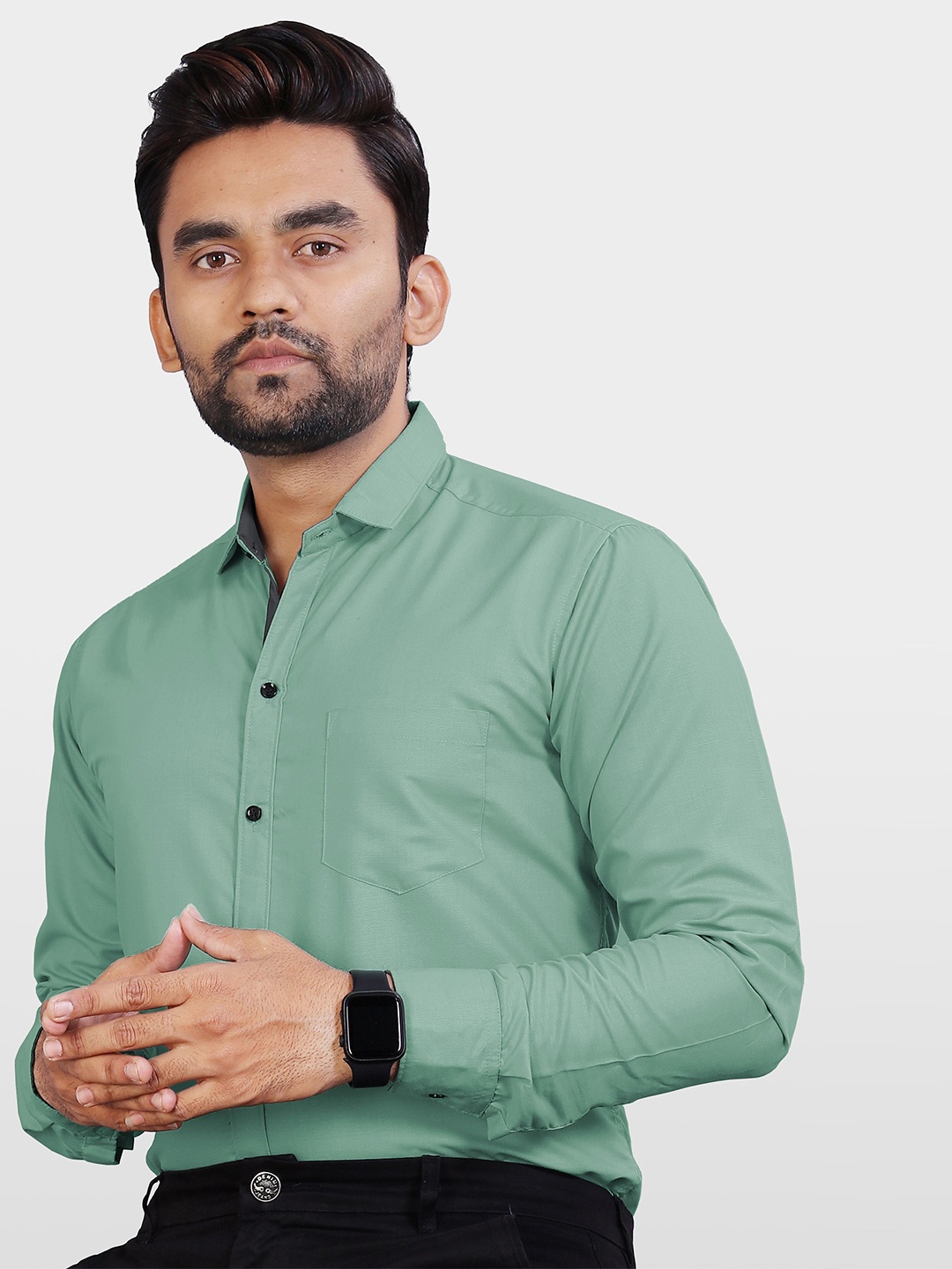 

Metronaut Men India Slim Spread Collar Solid Slim Fit Casual Shirt, Green