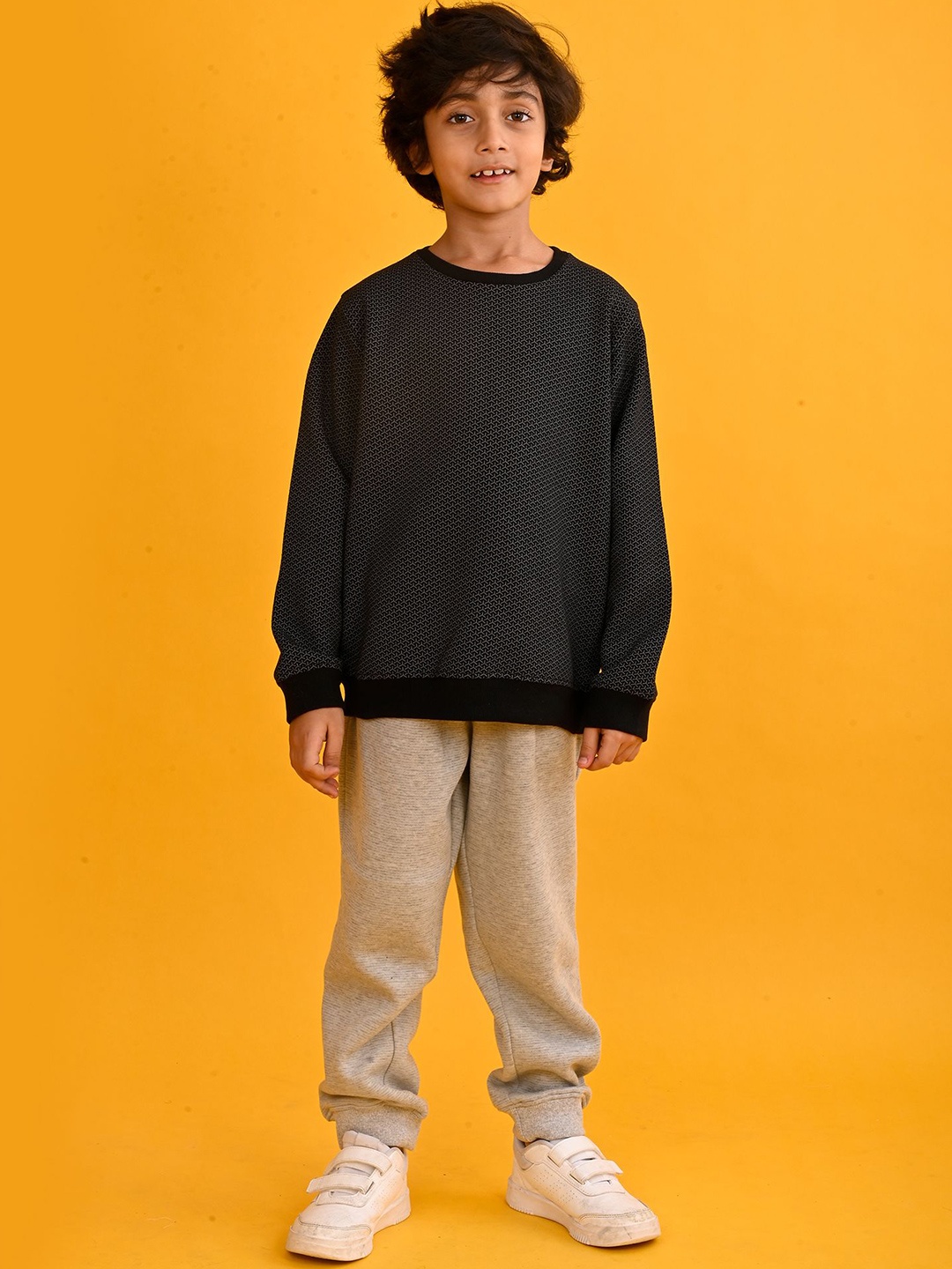

Anthrilo Boys DRONE PRINT Printed Sweatshirt With Joggers, Black