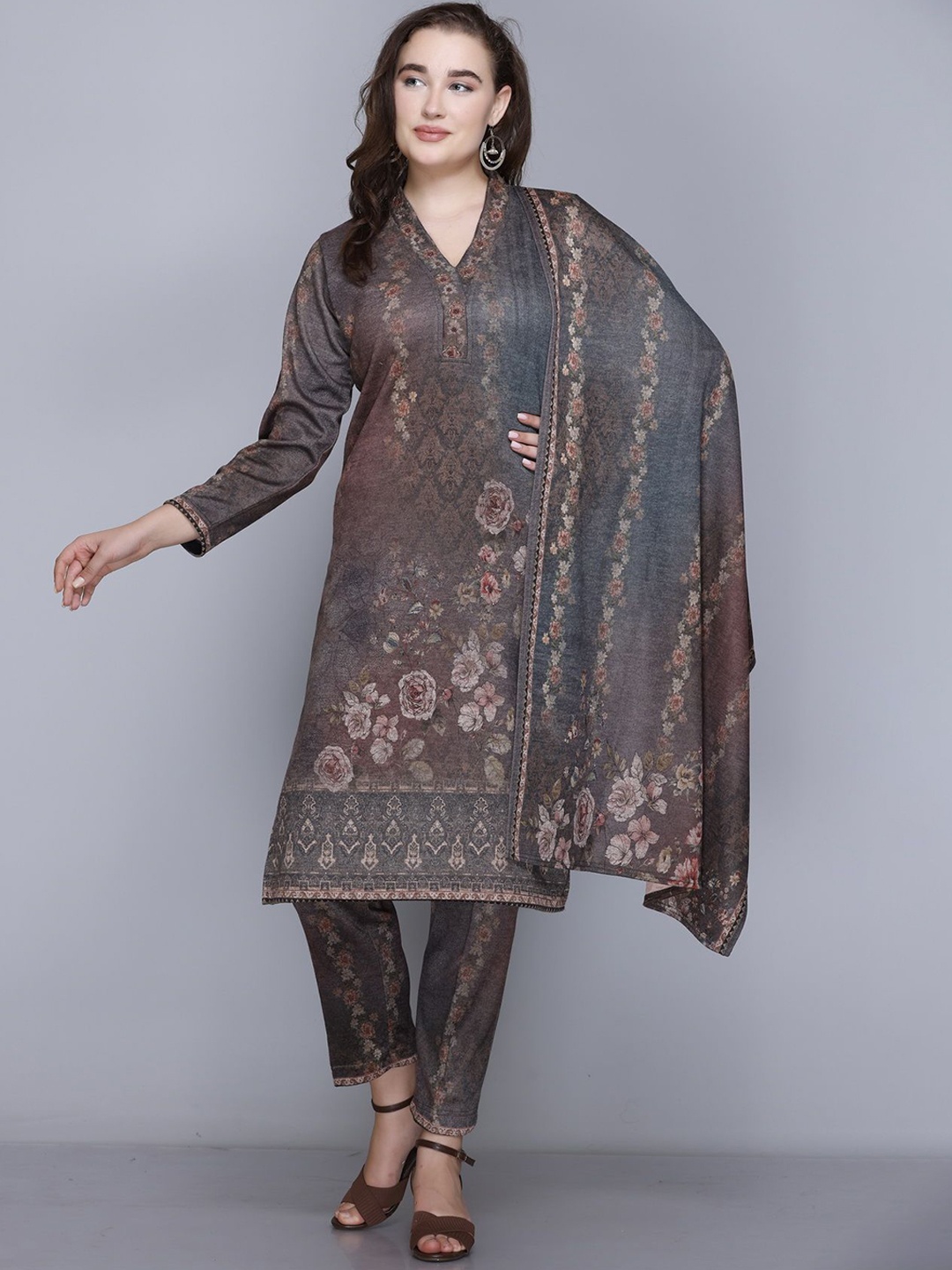 

EVORA V-Neck Floral Printed Straight Kurta with Trousers & Dupatta, Grey