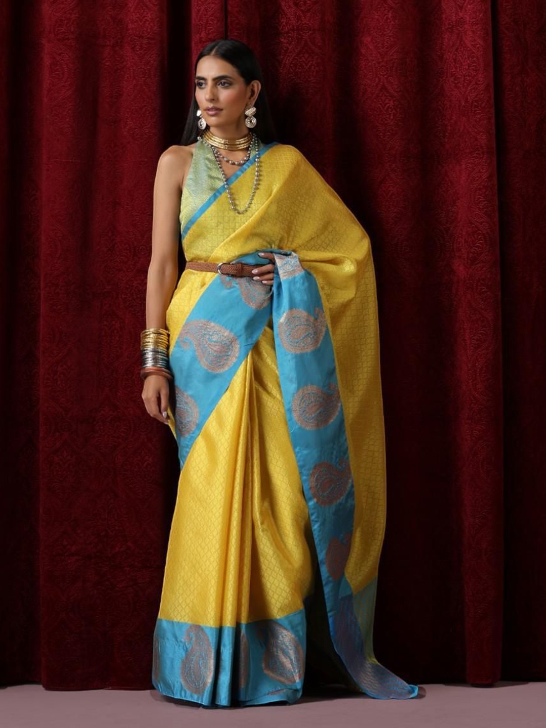 

Swtantra Woven Design Zari Saree, Yellow