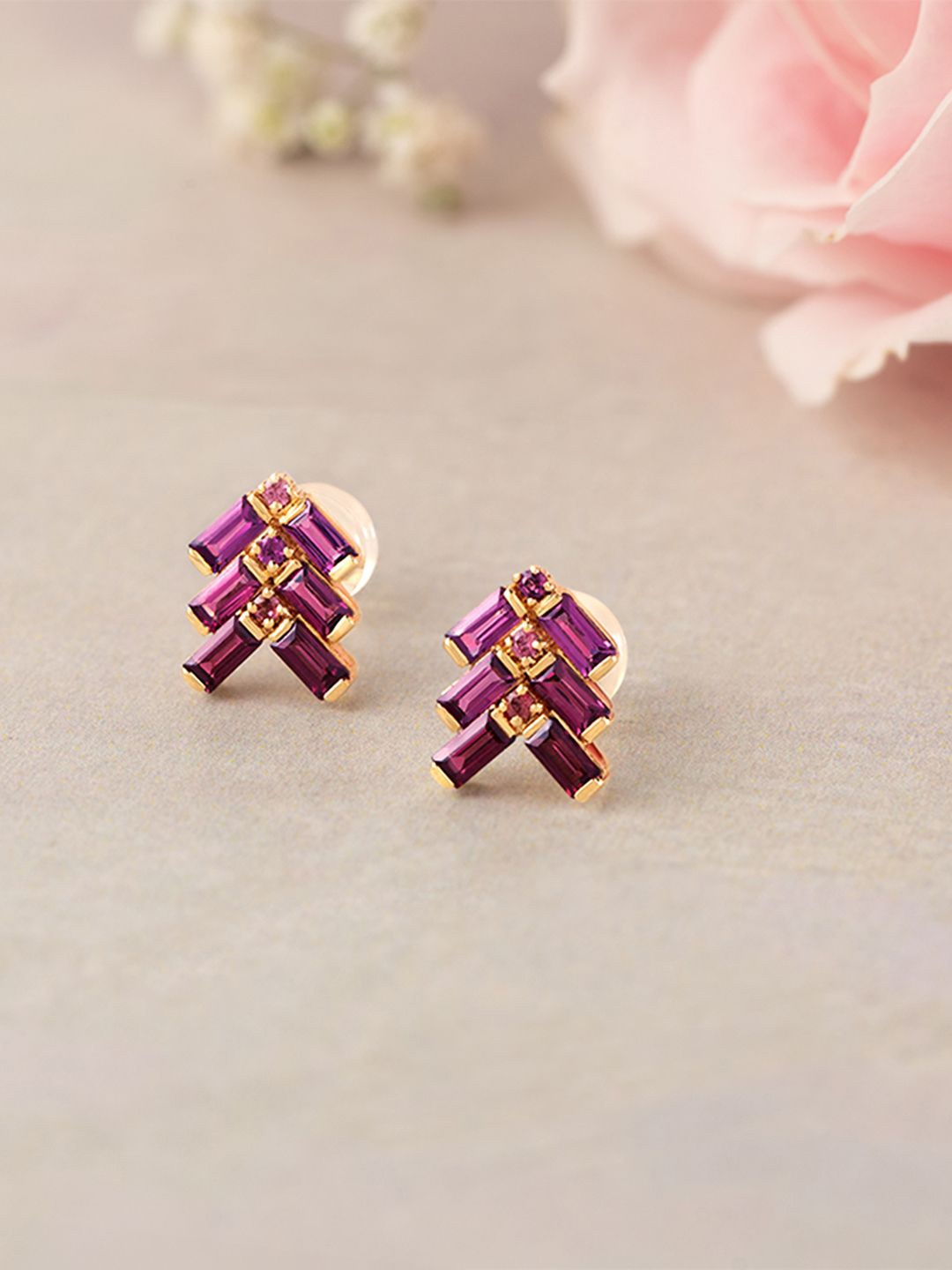 

Mia by Tanishq 14KT Garnet & Gold Stud Earrings