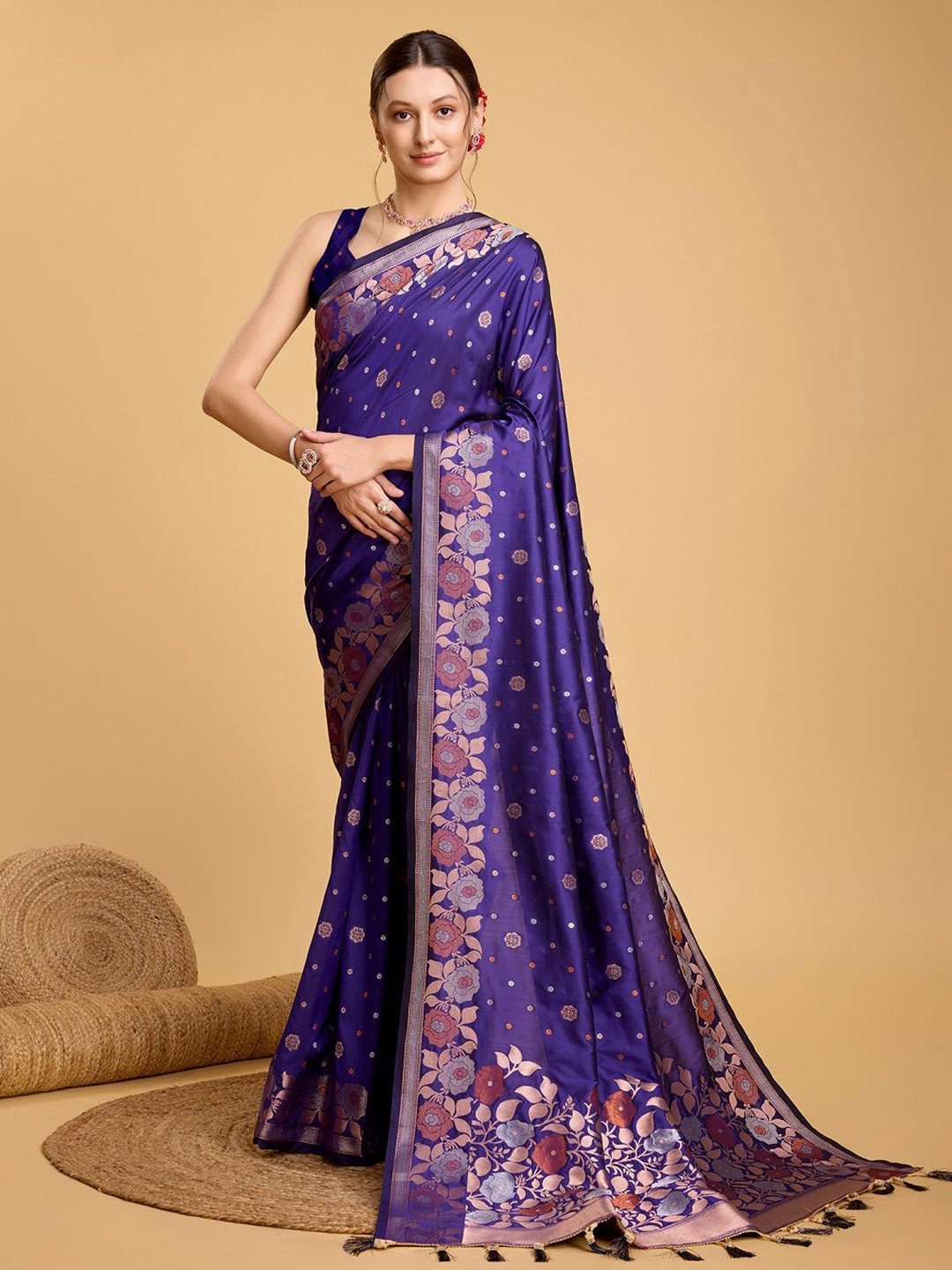 

Suha Floral Zari Embellished Pure Silk Banarasi Saree, Violet