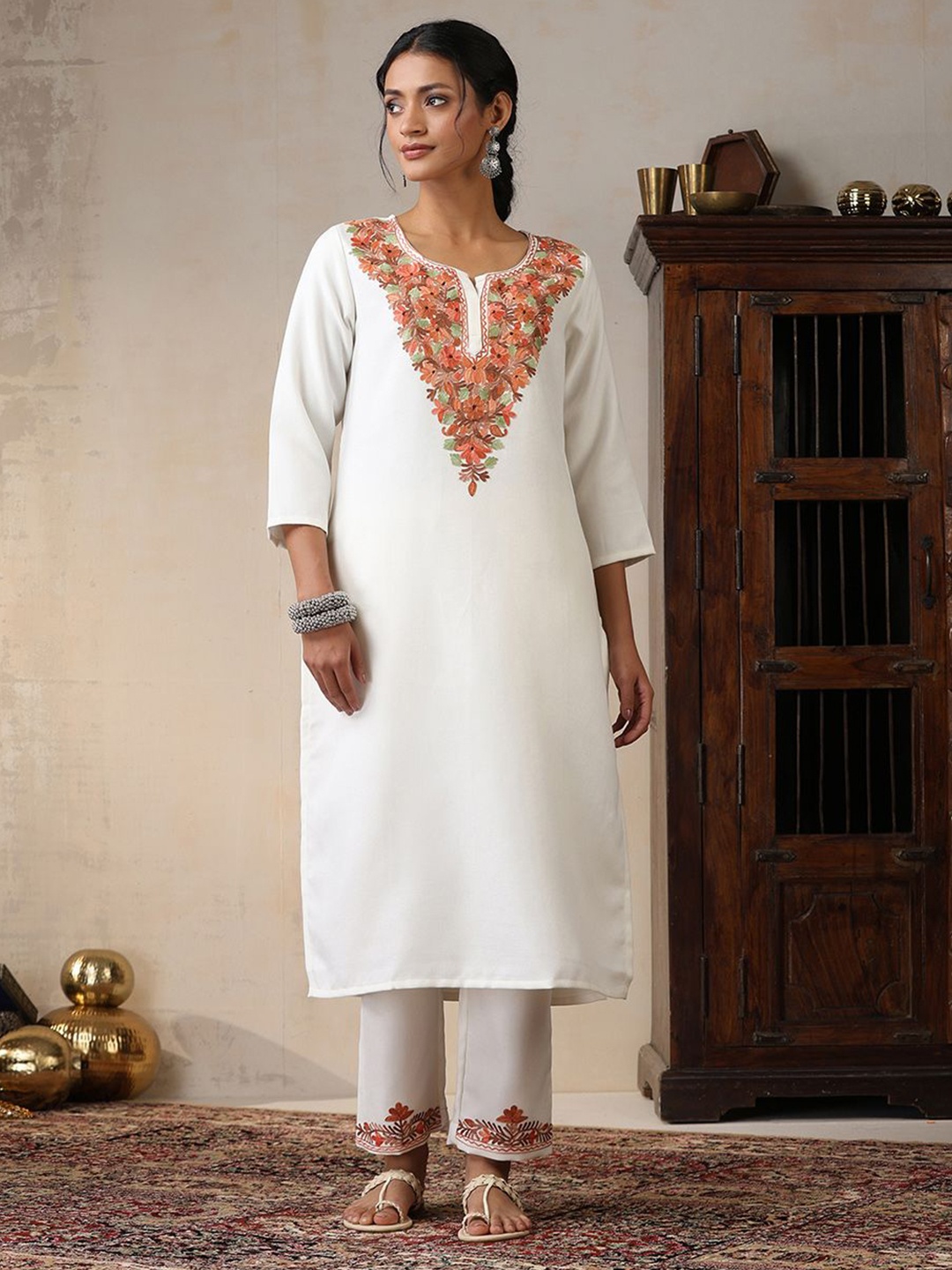

House of Chikankari HOC Crafts Aari Woven Kurta Set, White