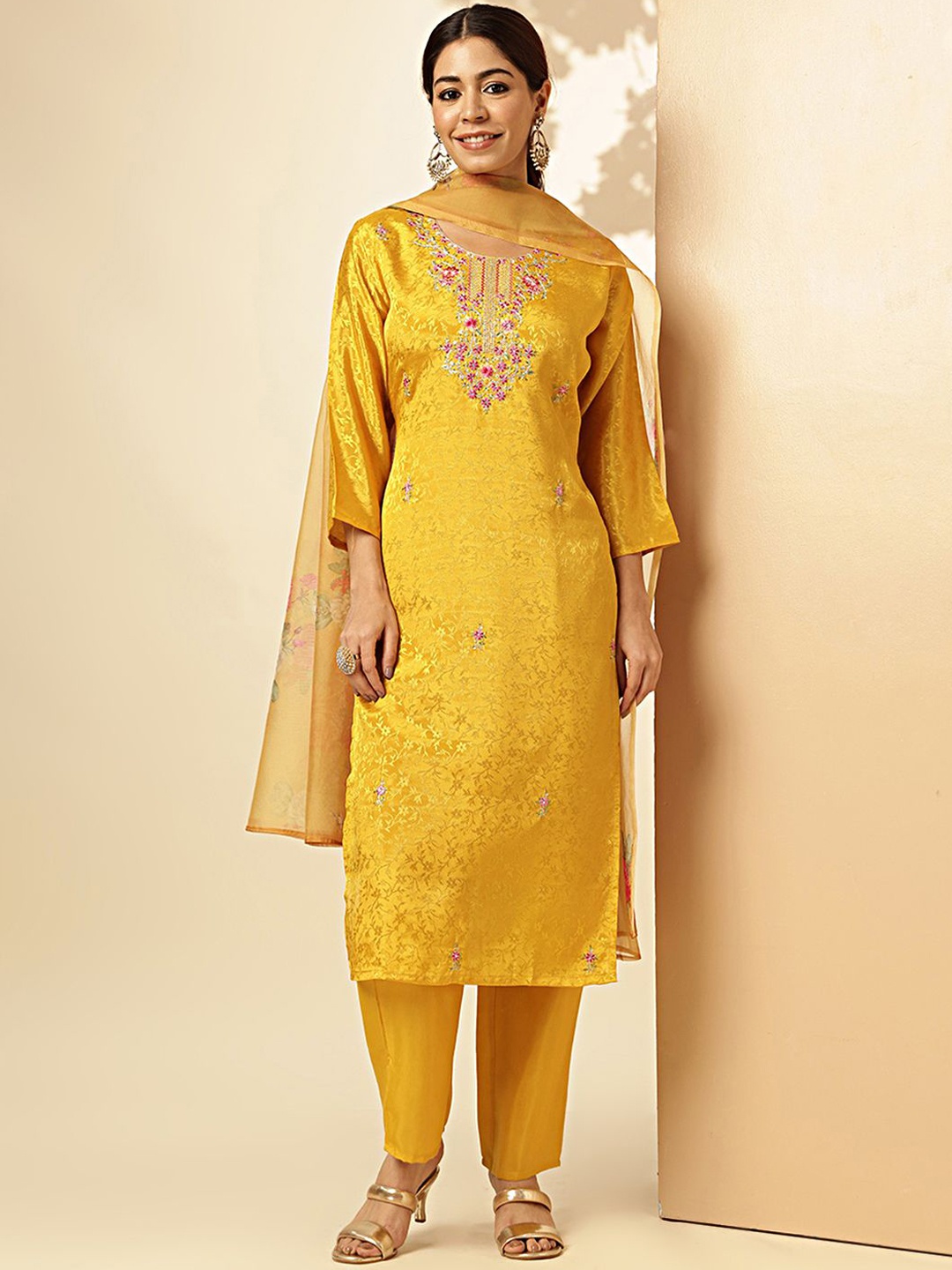 

Vbuyz Floral Embroidered Silk Chiffon Straight Kurta With Trouser & Dupatta, Yellow