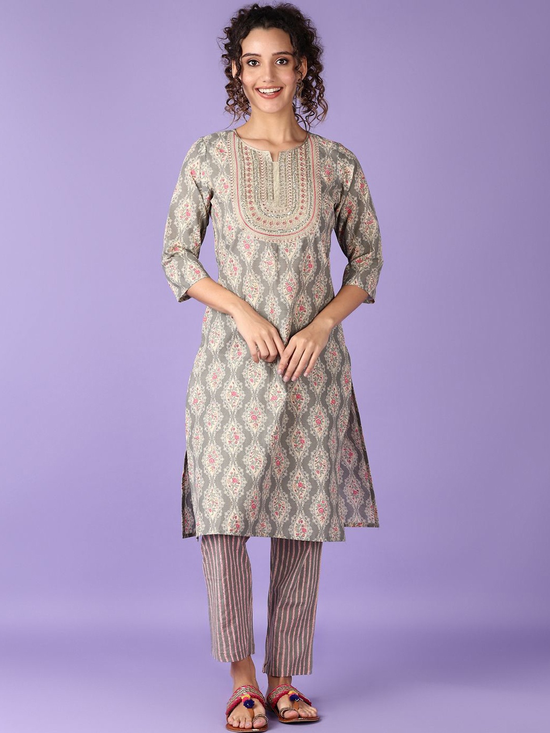 

V-Mart Floral Printed Regular Sequinned Pure Cotton Straight Kurta With Trouser, Green