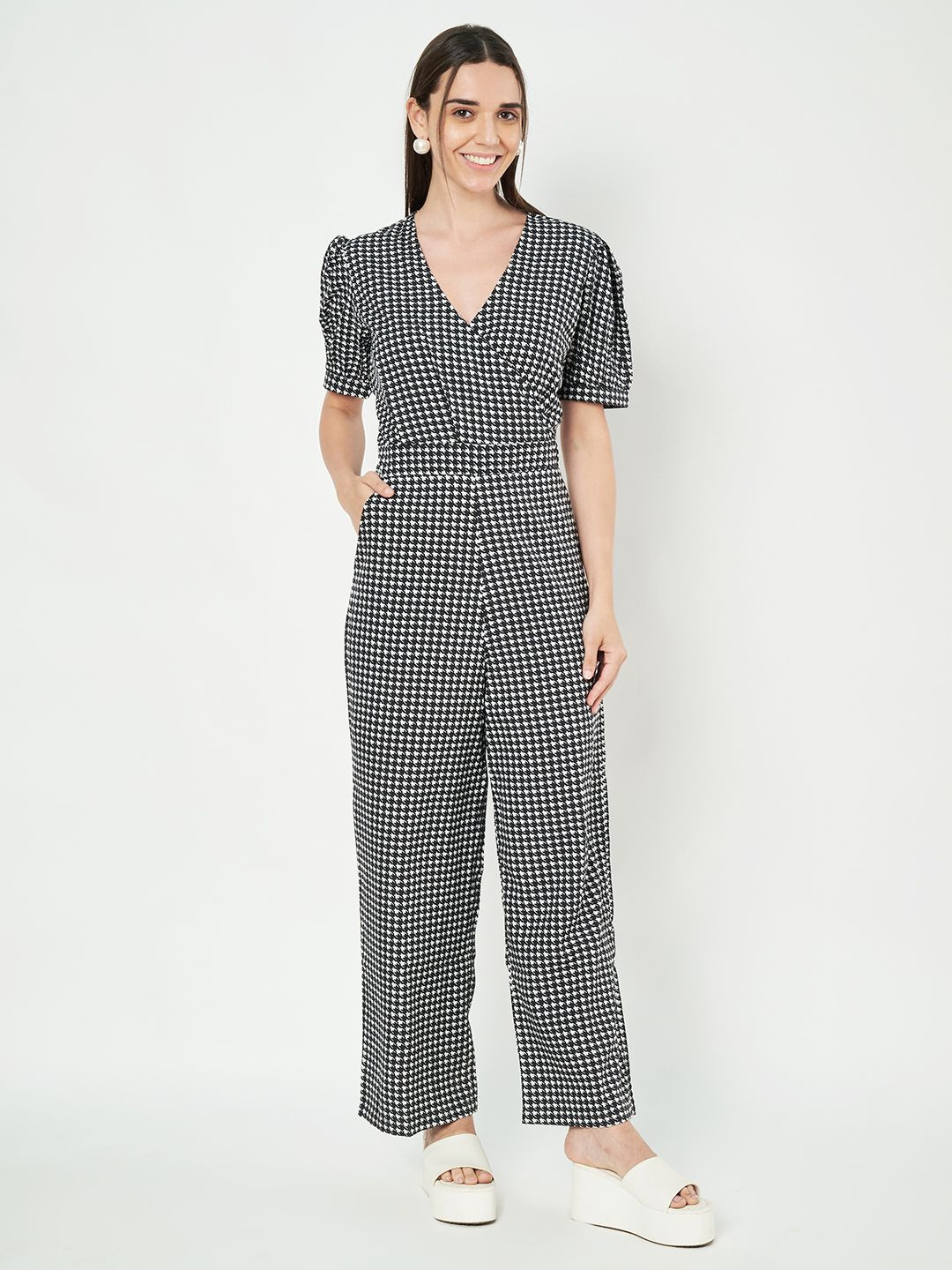 

BRINNS Women Printed V-Neck Basic Jumpsuit, Black