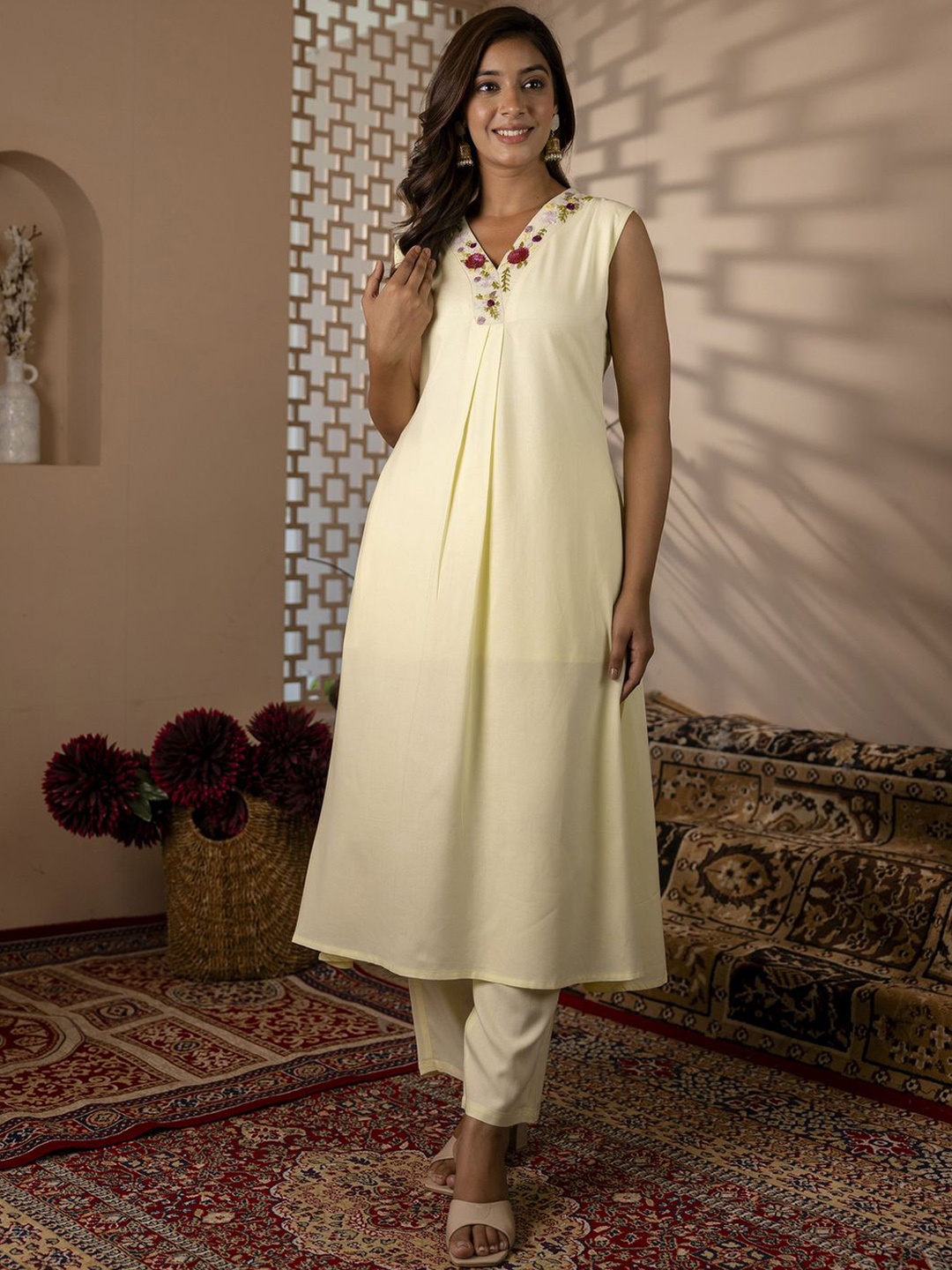 

NISHABD V-Neck Floral Yoke Design Thread Work A-Line Kurta with Palazzos, Off white