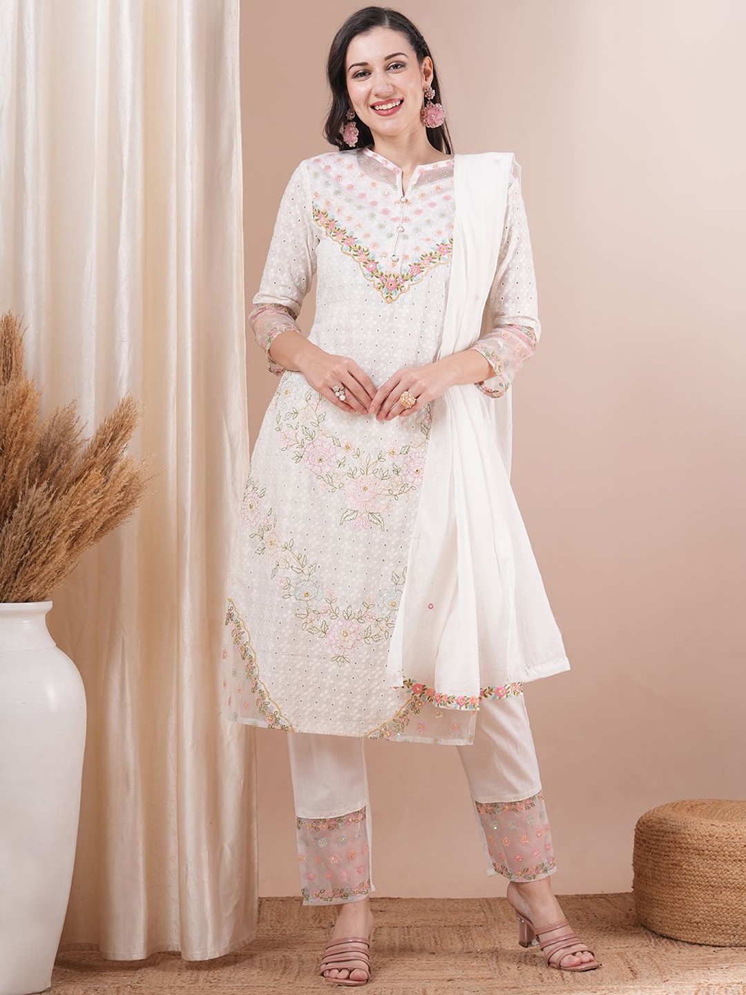 

FASHOR White Floral Embroidered Regular Pure Cotton Kurta With Trouser With Dupatta