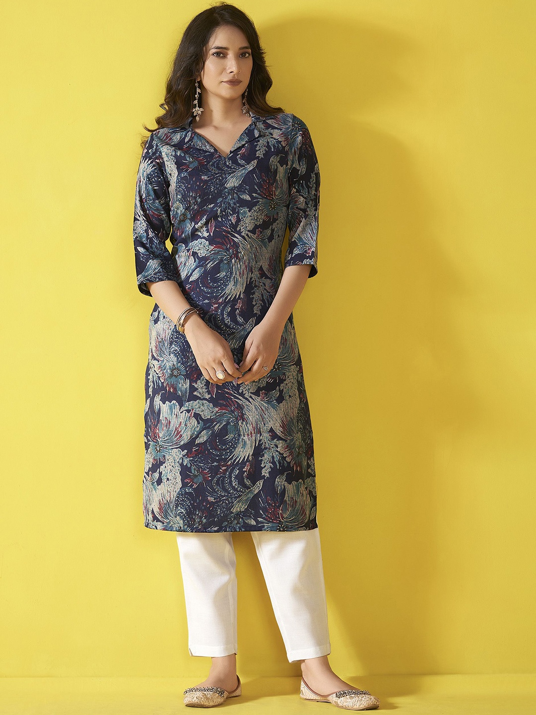 

Anouk Floral Printed Shirt Collar Straight Kurta, Navy blue