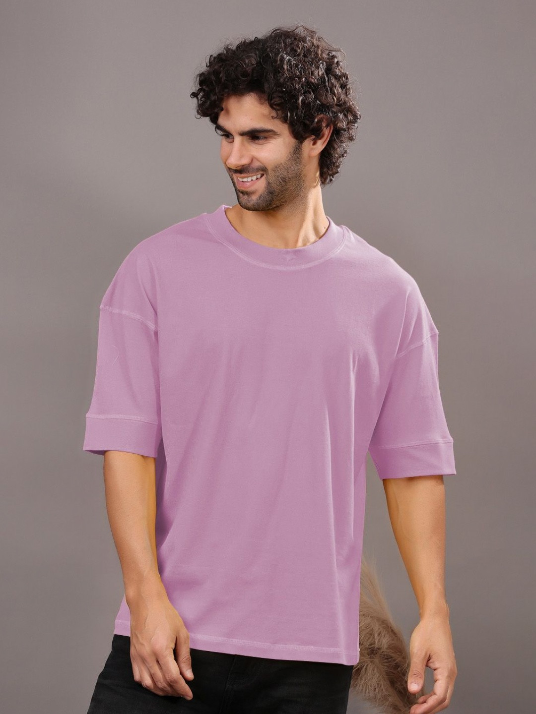 

Friskers Men Solid Round Neck Cotton Oversized T-shirt, Purple