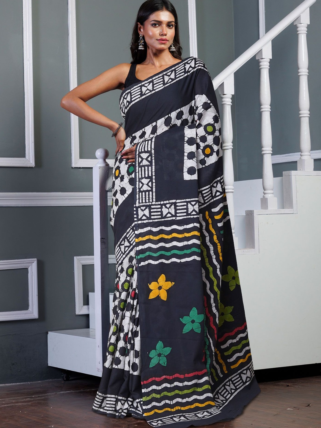

Unnati Silks Ethnic Motifs Pure Cotton Handloom Block Print Saree, Black