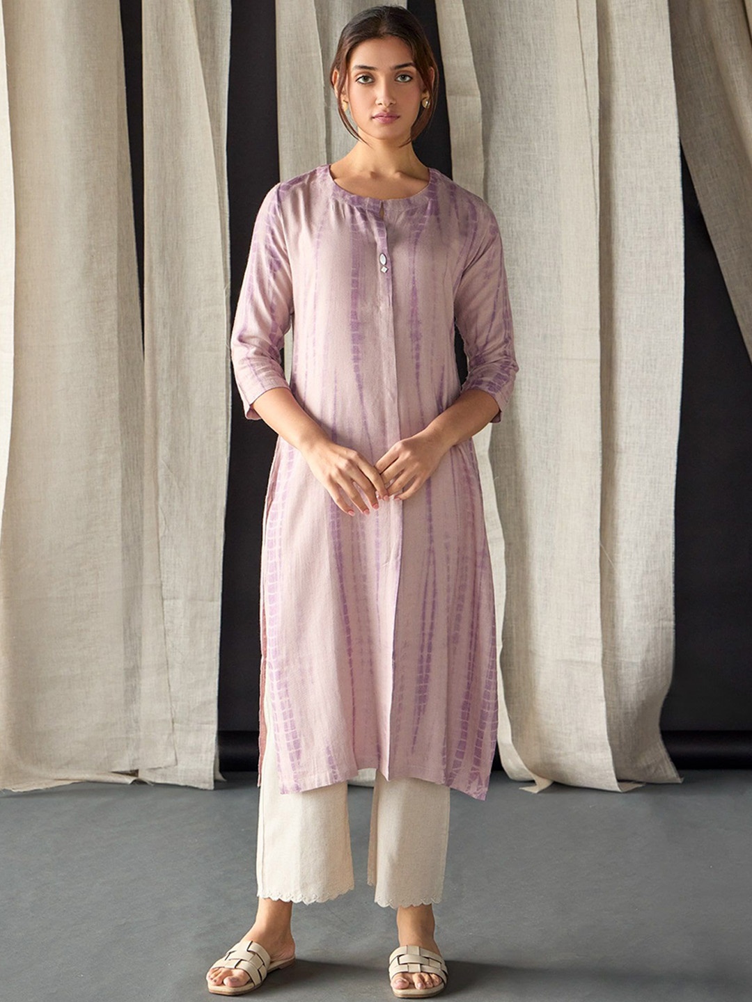 

Bombay Bloom Tie & Dye Linen Straight Kurta, Pink