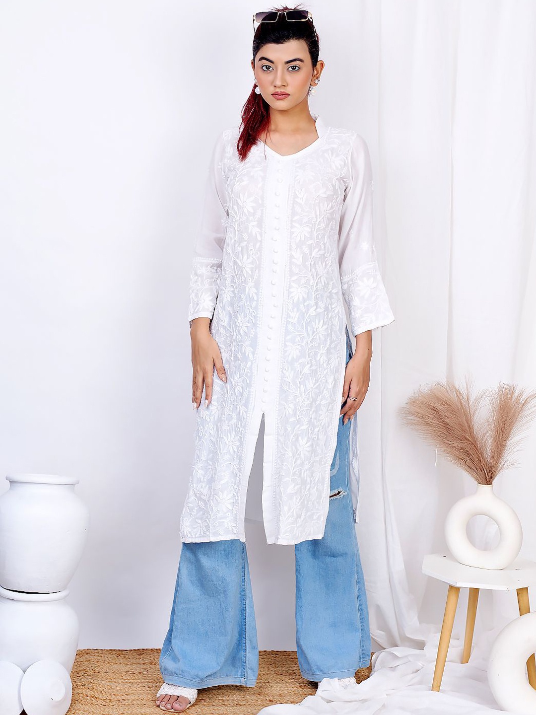 

The Chikan Label Kaira Floral Embroidered V-Neck Chikankari Cotton Silk Straight Kurta, White