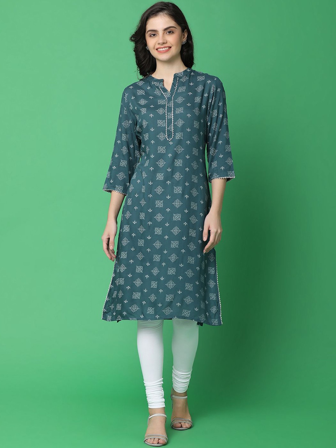 

V-Mart Ethnic Motifs Printed Mandarin Collar Gotta Patti Kurta With Churidar, Teal