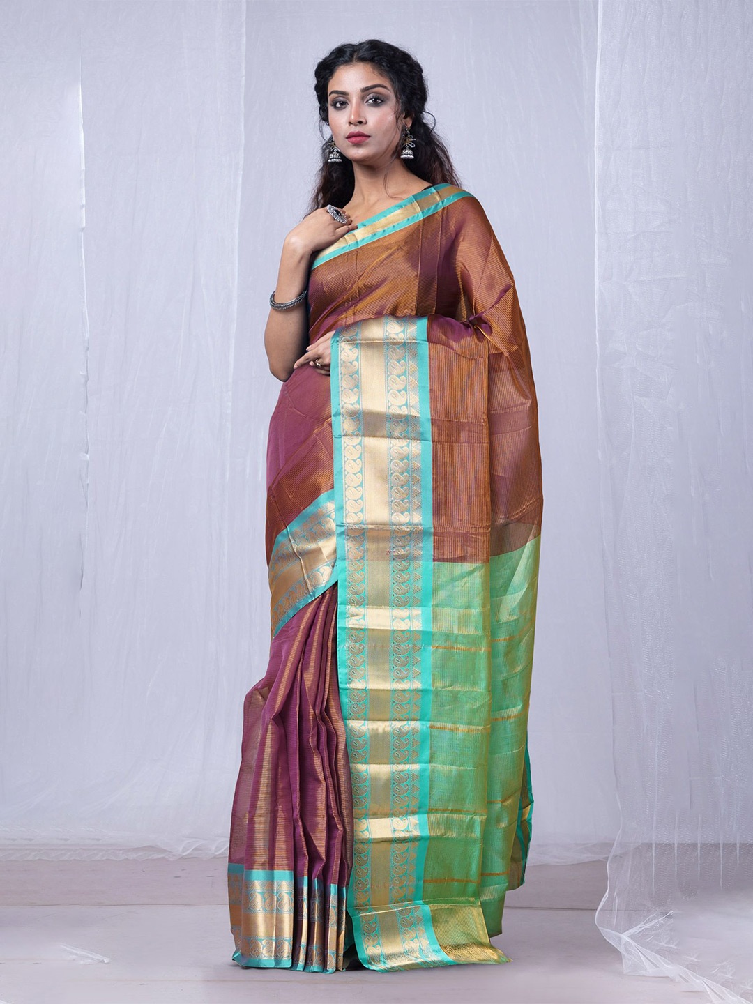 

Unnati Silks Women Zari Handloom Gadwal Saree, Brown