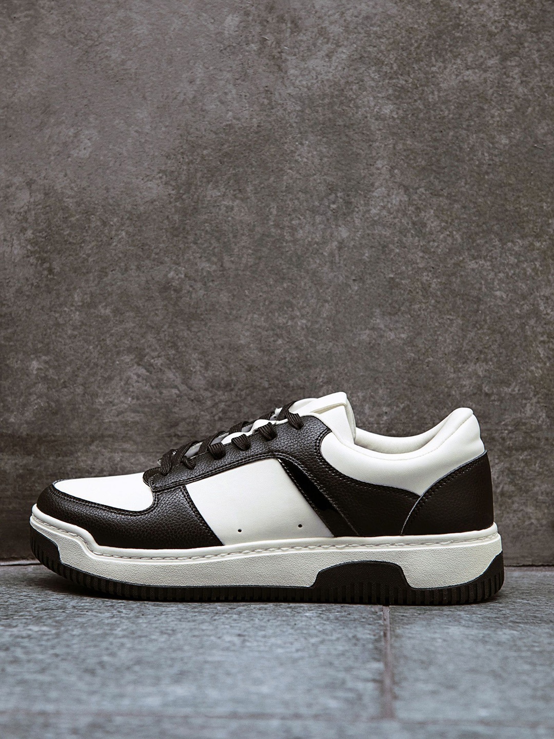 

H&M Men Trainers, Black
