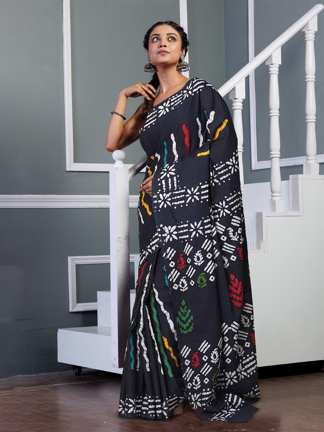 

Unnati Silks Ethnic Motifs Printed Pure Cotton Handloom Block Print Saree, Black