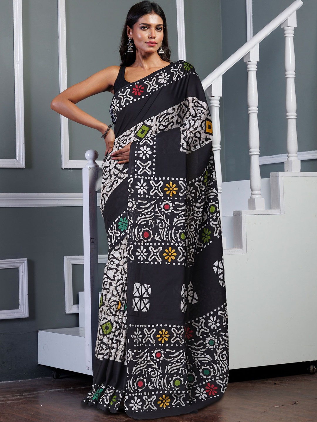 

Unnati Silks Ethnic Motifs Printed Pure Cotton Handloom Block Print Saree, Black