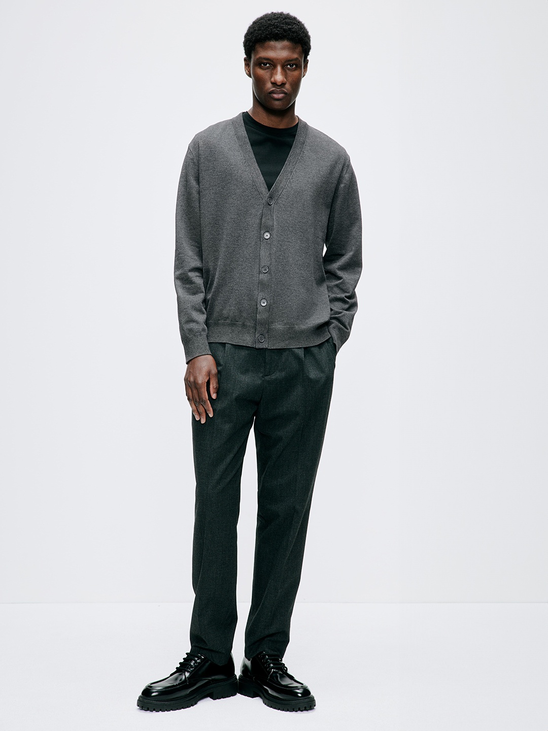 

H&M Men Fine-Knit Cardigan, Grey