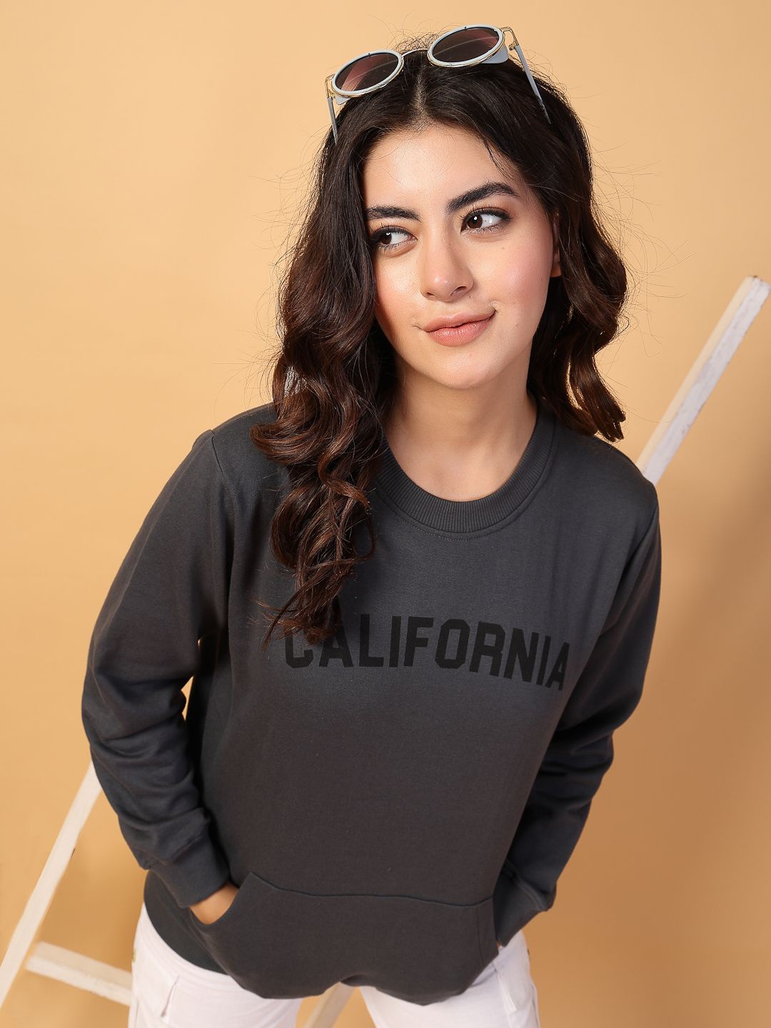 

Rigo Women Cotton Printed Sweatshirt, Charcoal