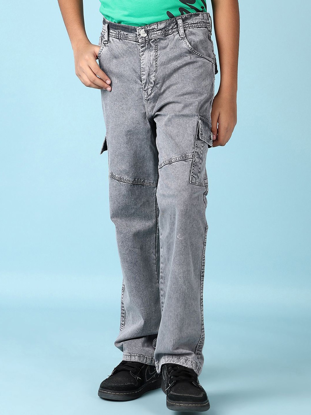 

V-Mart Boys Cotton Cargos Trousers, Grey