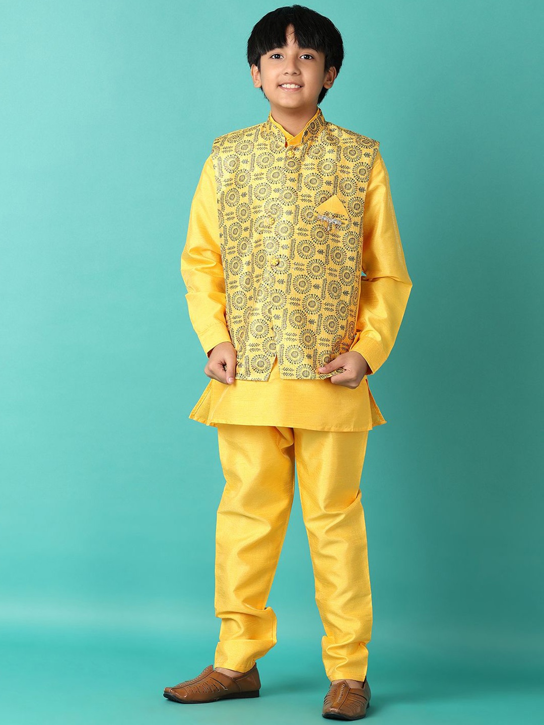 

V-Mart Boys Self Design Pure Cotton Straight Kurta with Pyjamas, Yellow