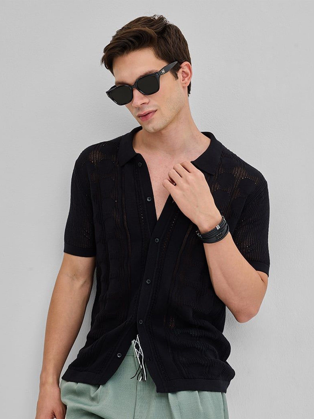 

Snitch Men Smart Spread Collar Textured Cotton Casual Shirt, Black