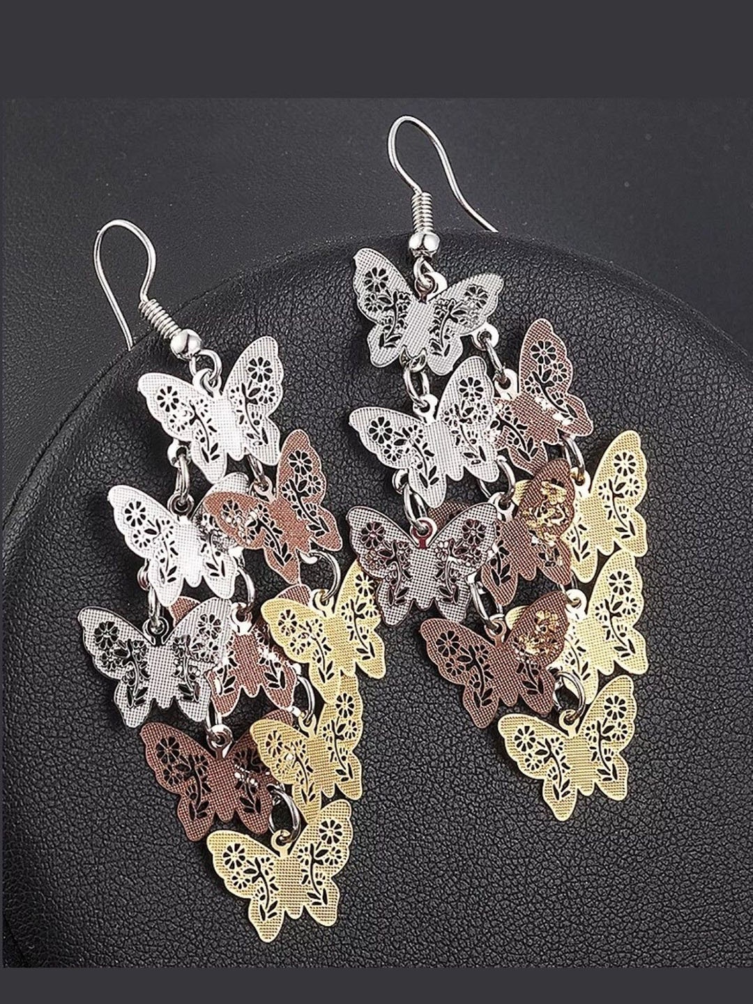 

EL REGALO Contemporary Drop Earrings, Gold