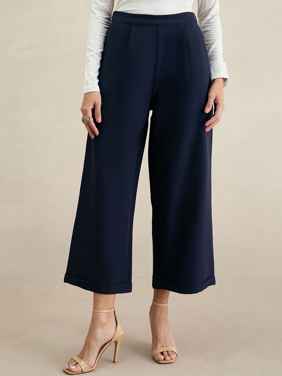 

FEMMELLA Women Flared Pleated Trousers, Navy blue