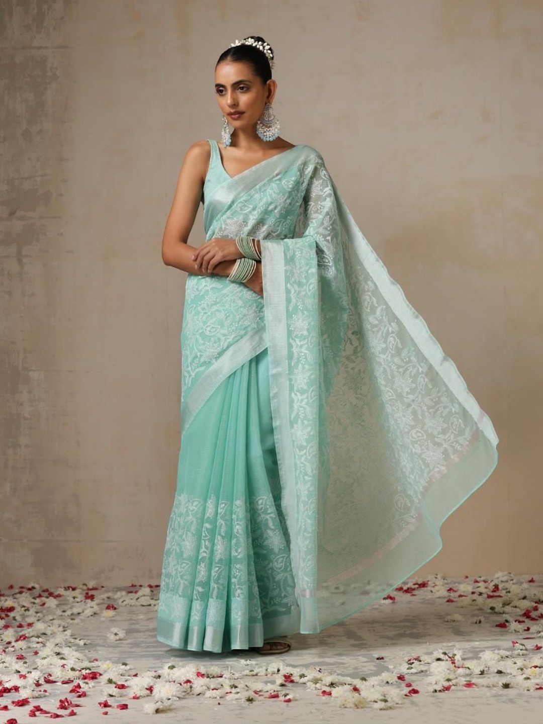 

Swtantra Floral Embroidered Saree, Sea green
