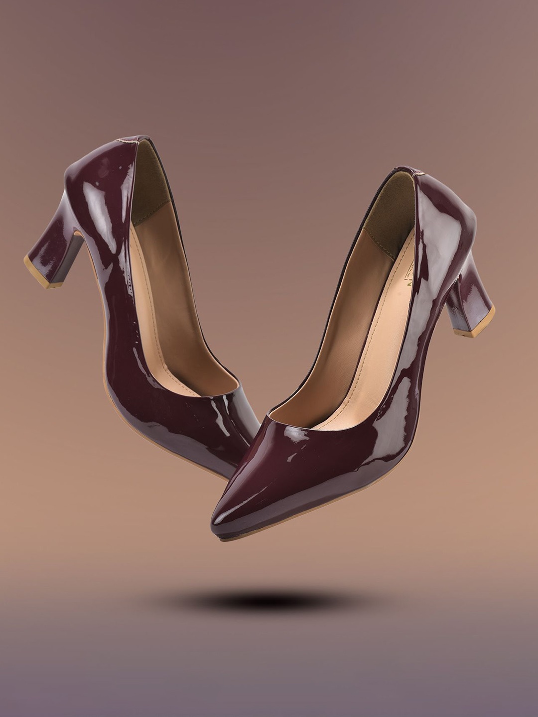 

Maysun Synthetic Block Heel Pumps, Red