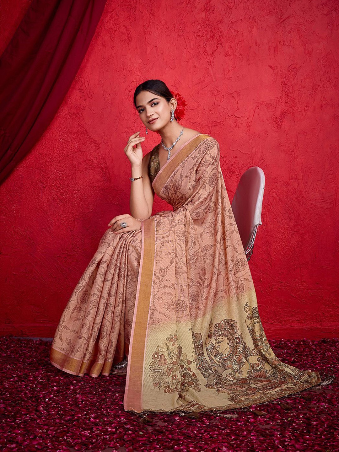 

Ishin Ethnic Motif Printed Saree With Blouse Piece, Pink