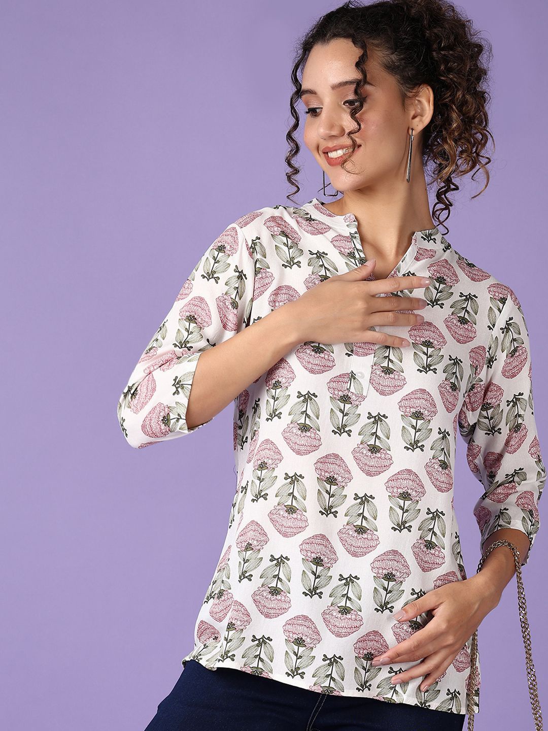 

V-Mart Women Floral Printed V-Neck Three-Quarter Sleeves Top, White