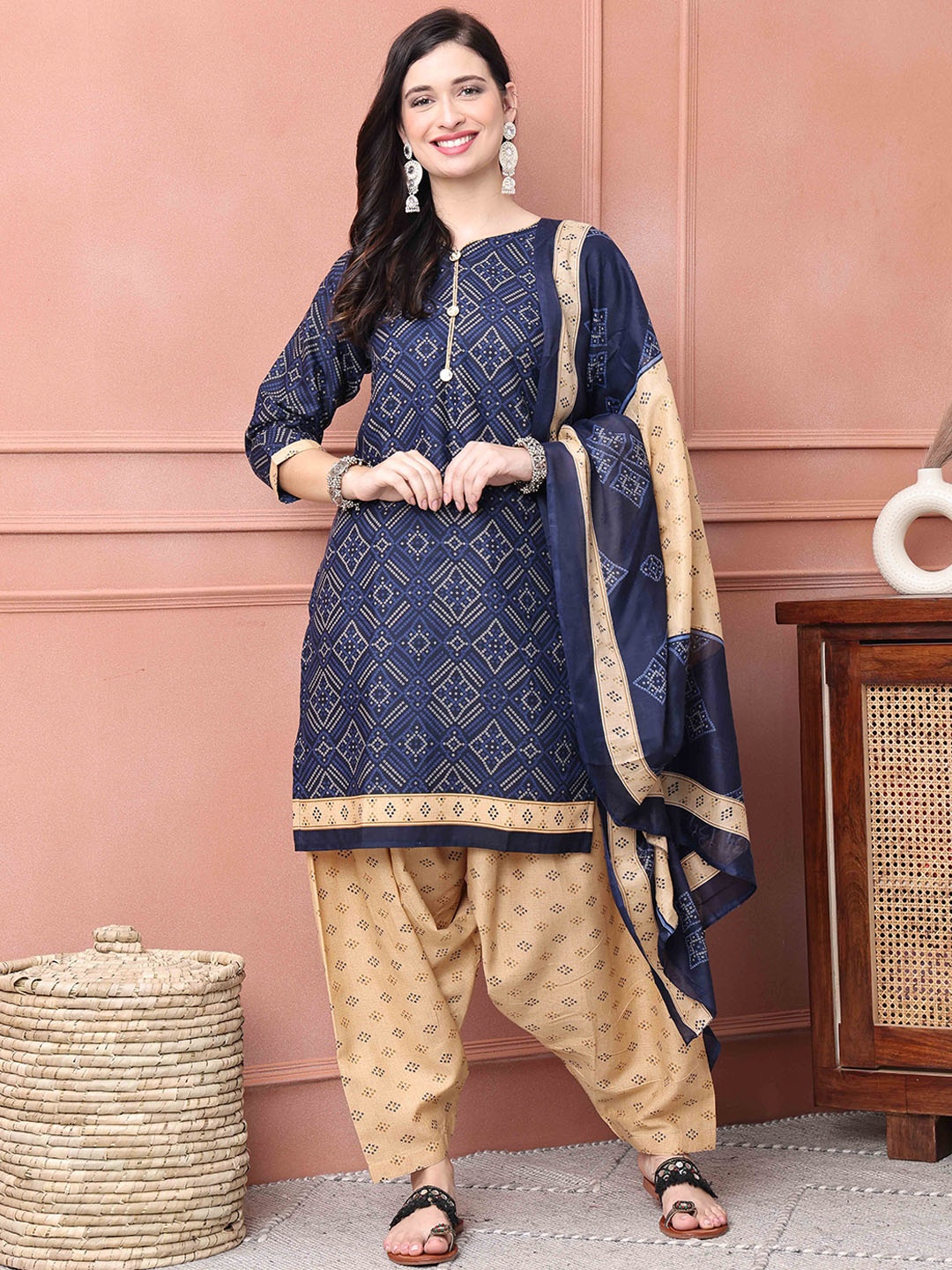 

Roly Poly Bandhani Printed Kurta with Salwar & Dupatta, Navy blue