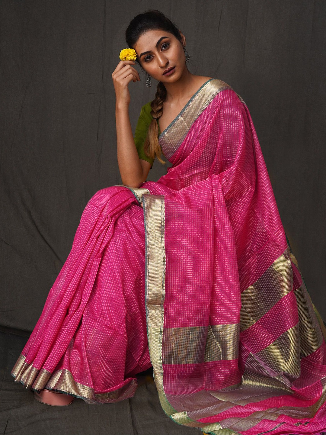 

Unnati Silks Checked Zari Pure Handloom Maheshwari Saree, Pink