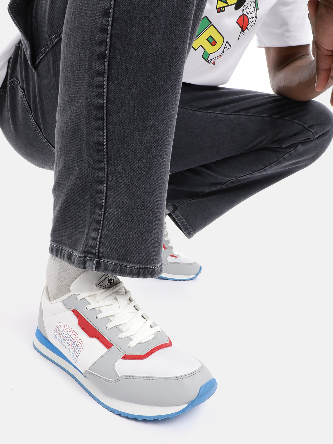 

Aeropostale Men Colourblocked Sneakers, White