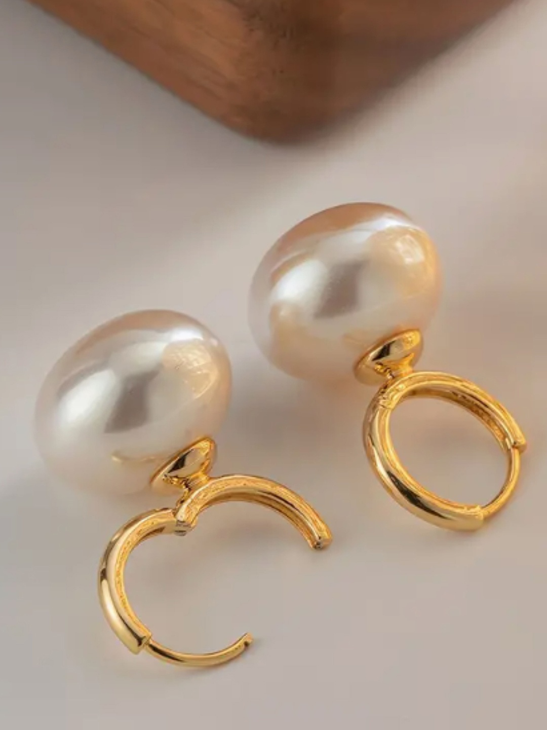 

SUBHAGALANKAR Gold-Plated Pearl Studded Oval Drop Earrings, White
