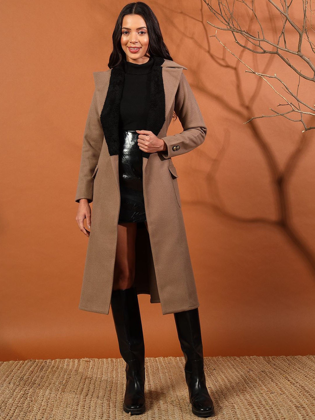 

WoowZerz Women Winter Wearing Long Sleeves Fur Camel Longline Coat, Brown