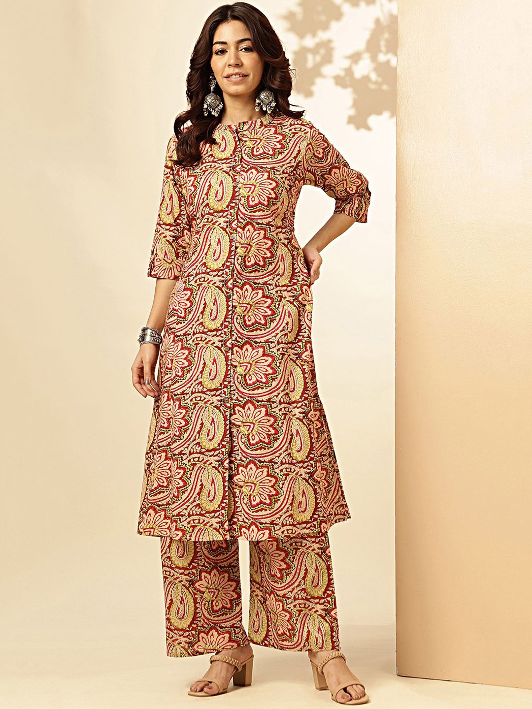 

Vbuyz Floral Printed Pure Cotton Straight Kurta with Palazzos, Red