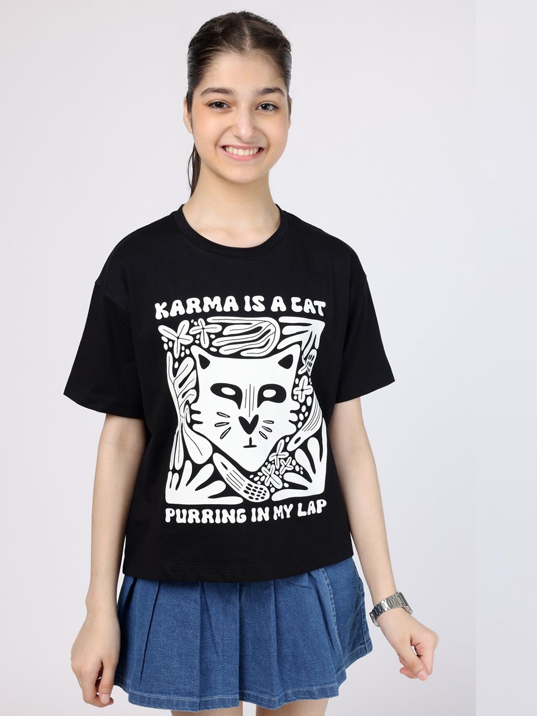 

Wakia Girls Graphic Printed Round Neck Organic Cotton T-shirt, Black