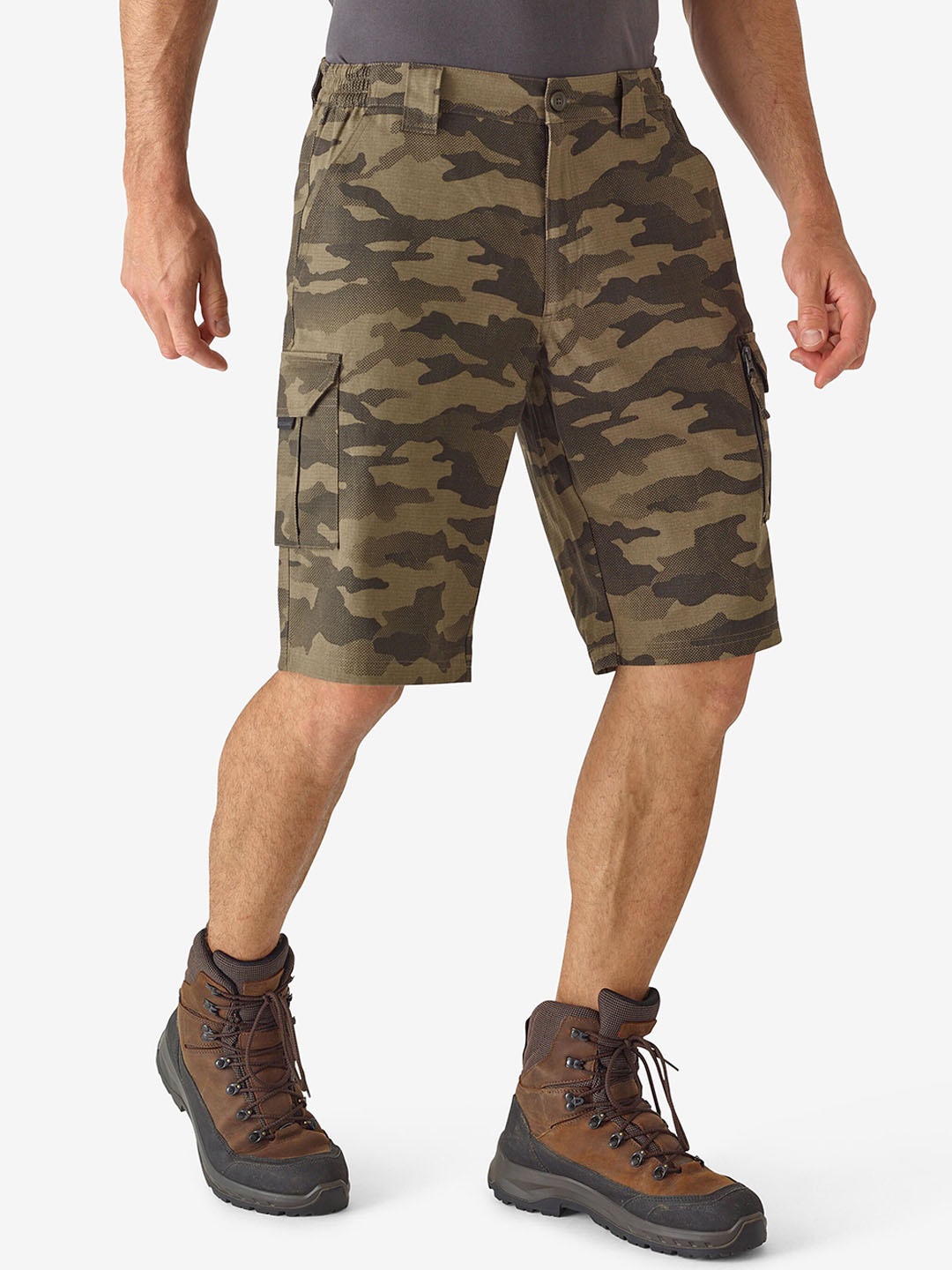 

SOLOGNAC By Decathlon Men Cotton Camouflage Printed Cargo Shorts, Brown