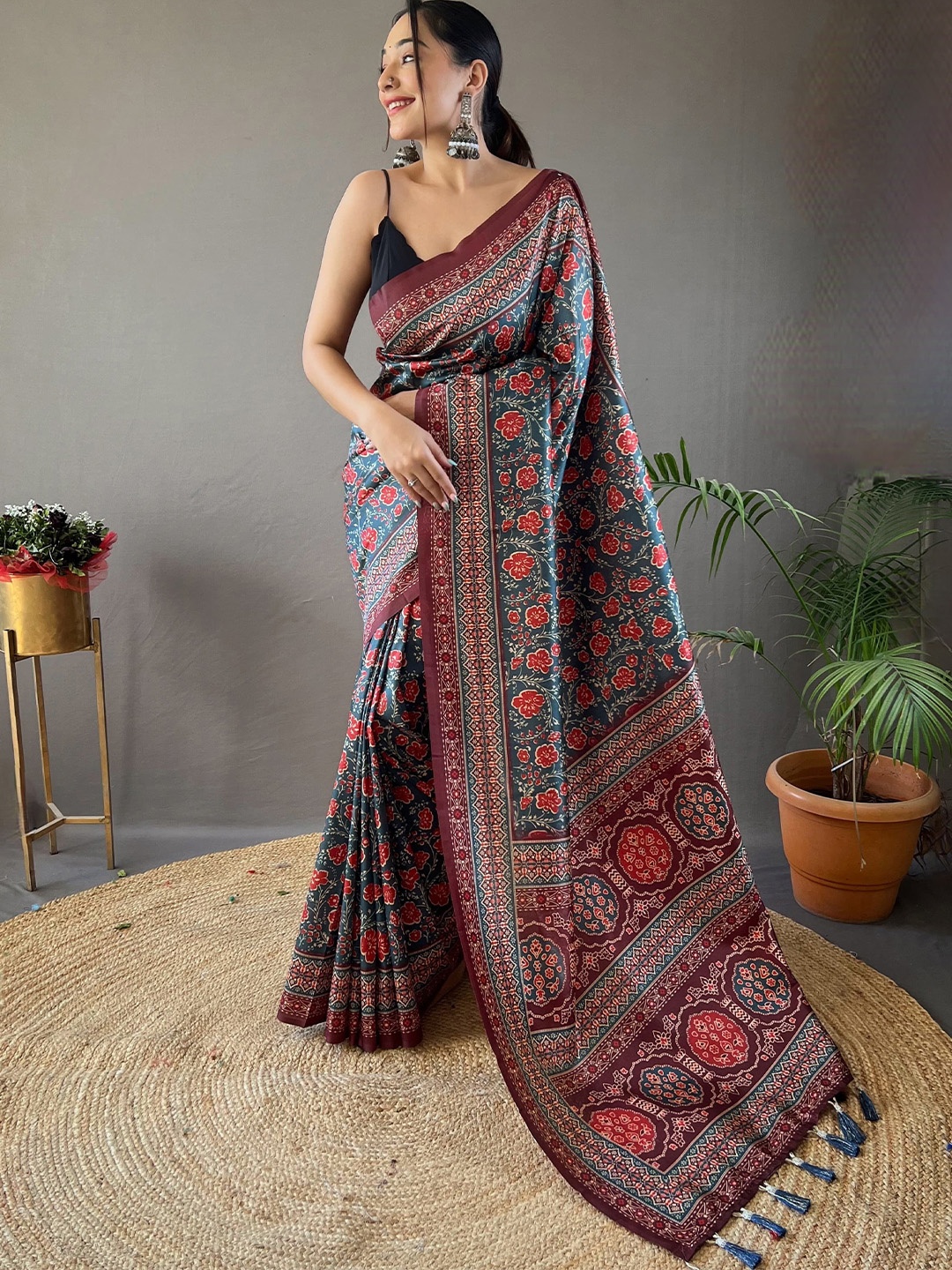 

STAVA CREATION Ethnic Motifs Pure Cotton Chanderi Saree, Blue