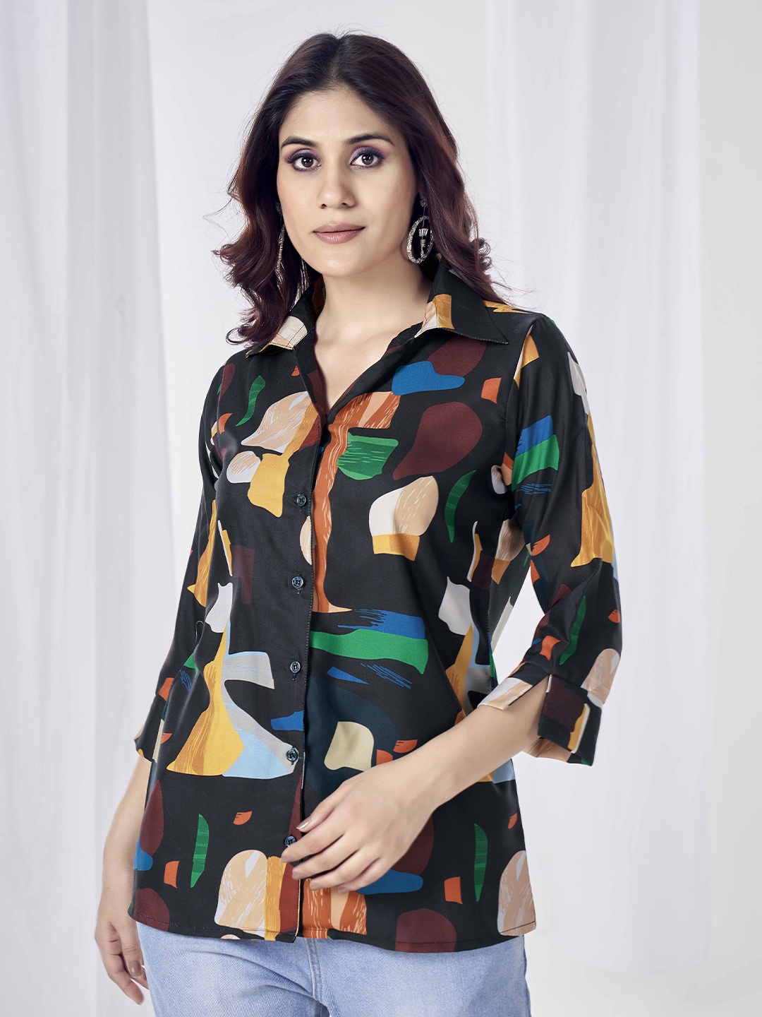 

SHOPGARB Women Relaxed Spread Collar Abstract Printed Casual Shirt, Black