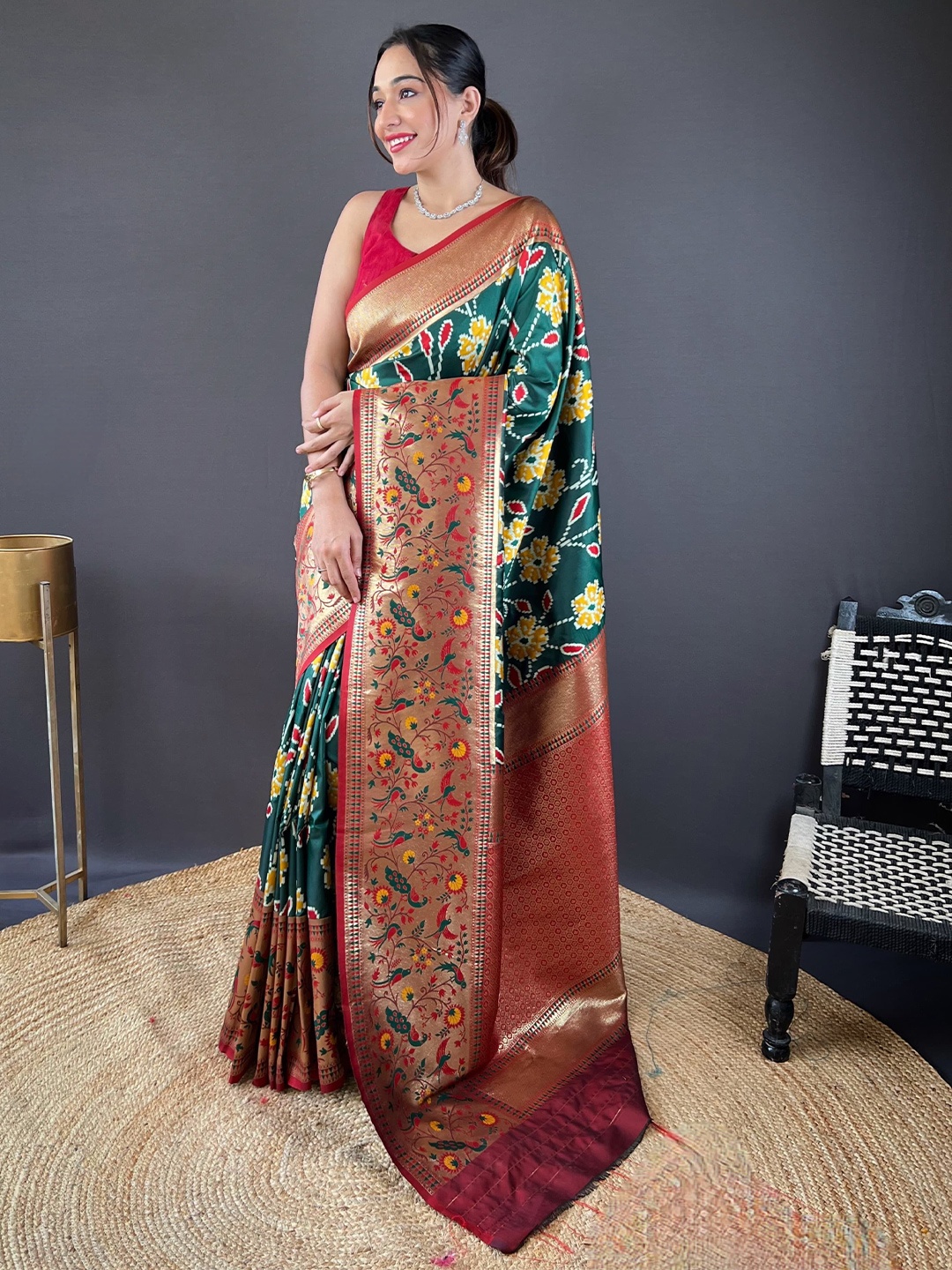 

STAVA CREATION Woven Design Zari Art Silk Gadwal Saree, Green