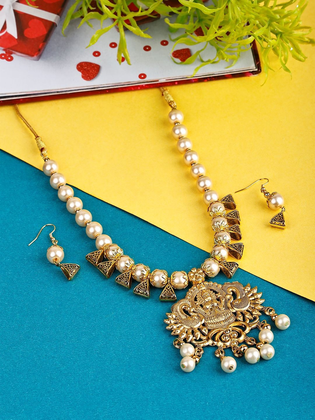 

SUNHARI Beaded Jewellery Set, Gold