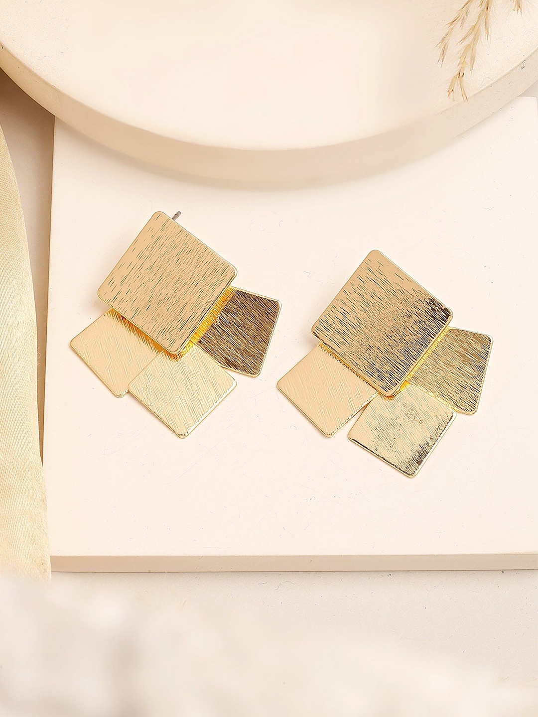 

Bohey by KARATCART Contemporary Drop Earrings, Gold