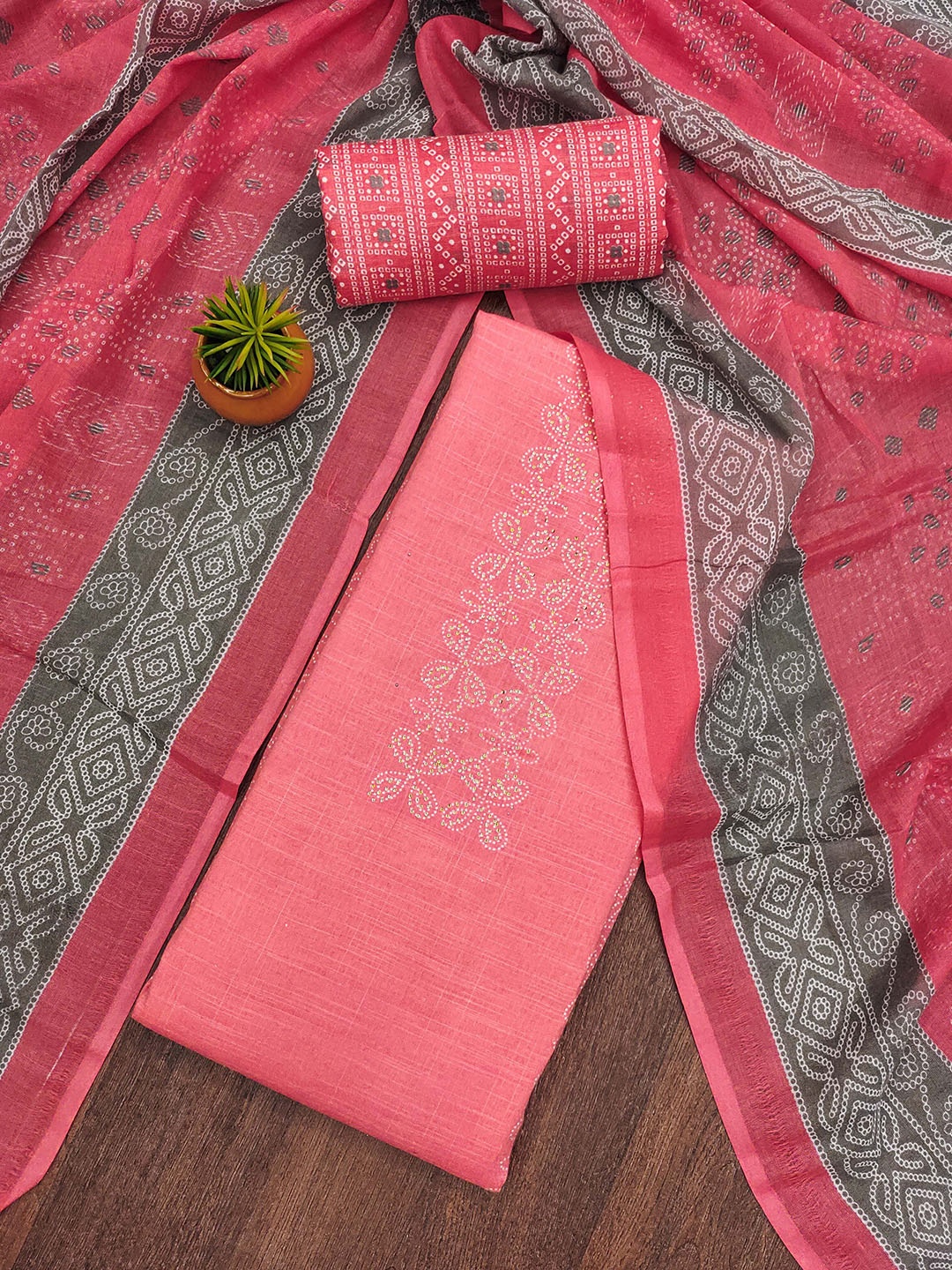 

MANVAA Bandhani Printed Sequinned Daimond Work Cotton Unstitched Dress Material, Pink